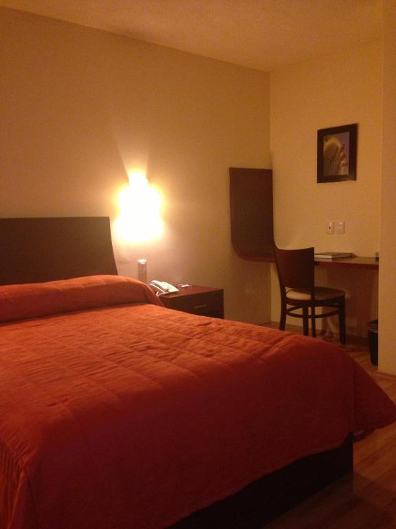 Hotel Cr Теуакан Екстер'єр фото